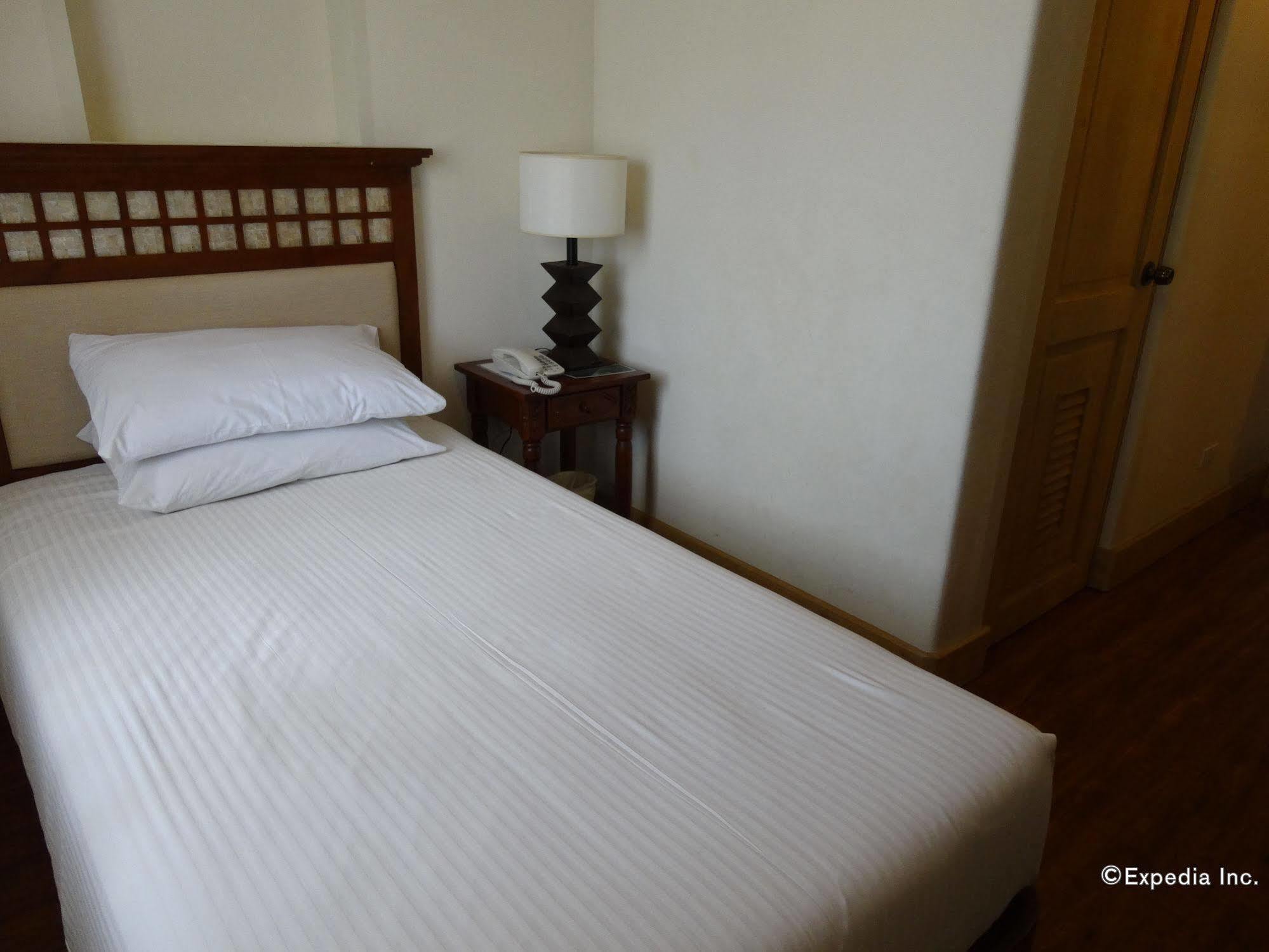 Hotel Emilia Davao City Εξωτερικό φωτογραφία