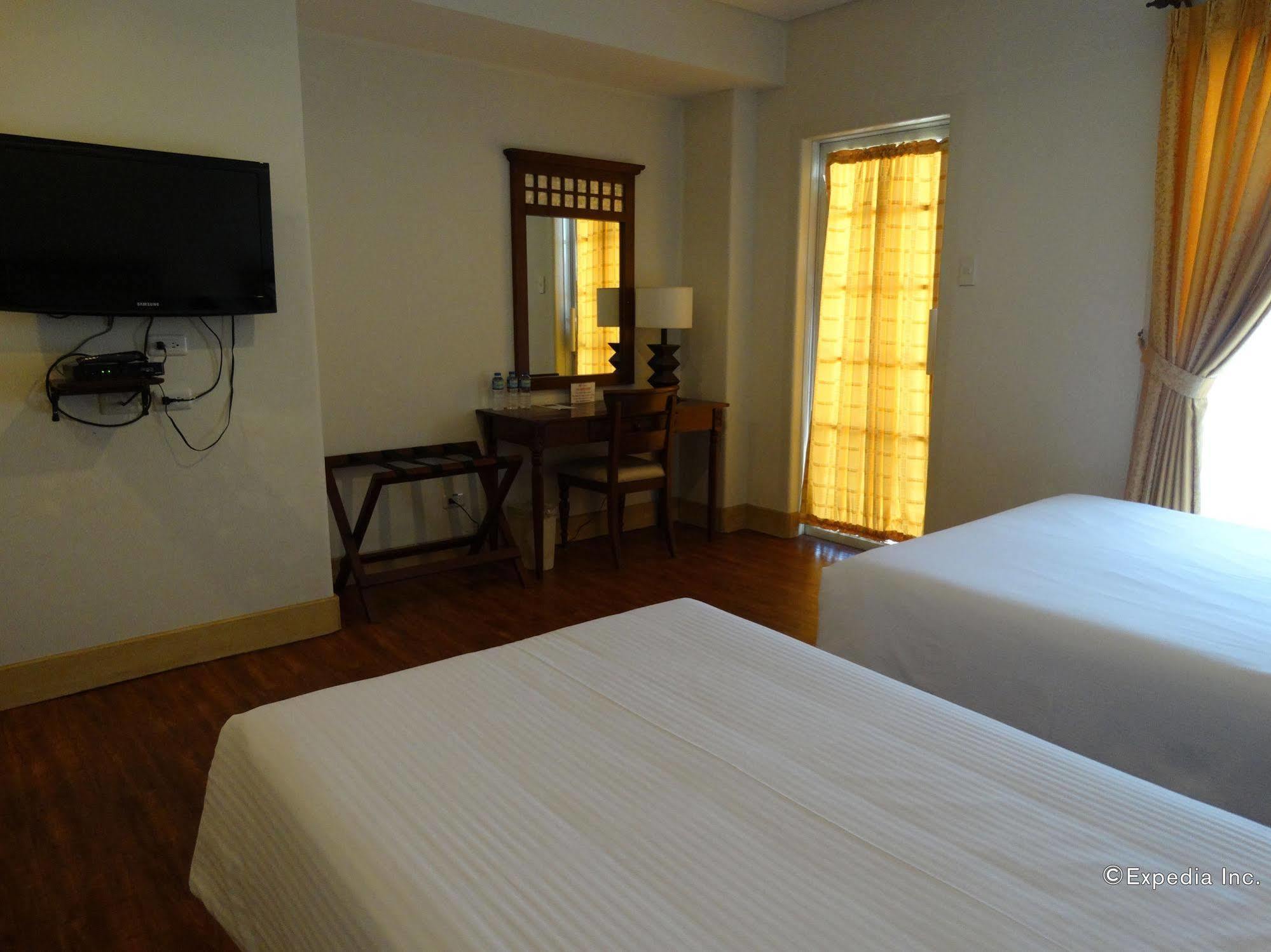Hotel Emilia Davao City Εξωτερικό φωτογραφία