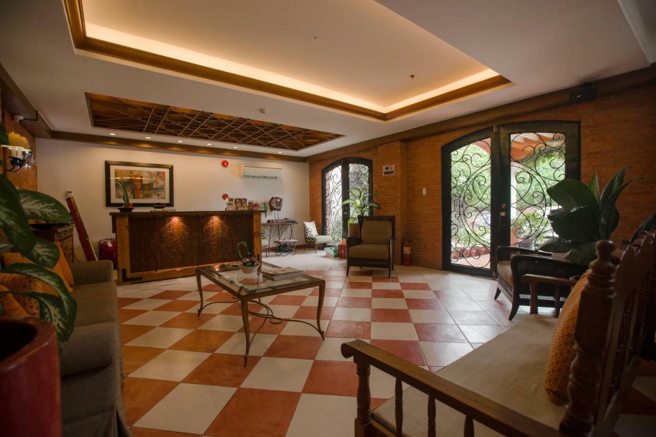Hotel Emilia Davao City Εξωτερικό φωτογραφία