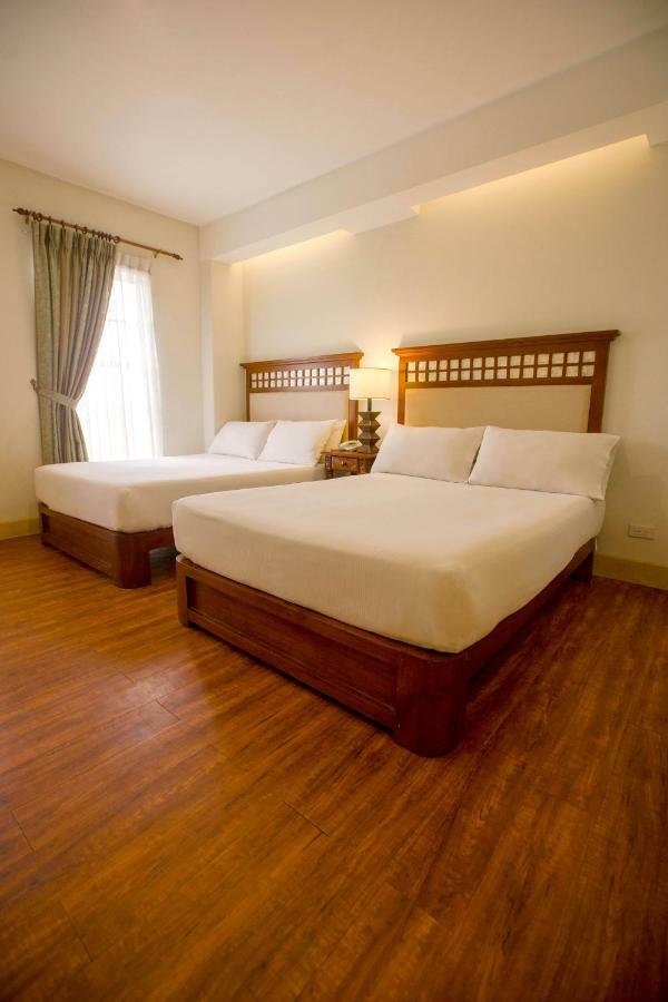 Hotel Emilia Davao City Εξωτερικό φωτογραφία