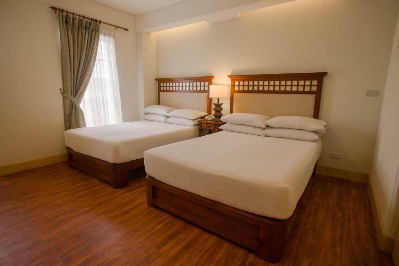 Hotel Emilia Davao City Εξωτερικό φωτογραφία
